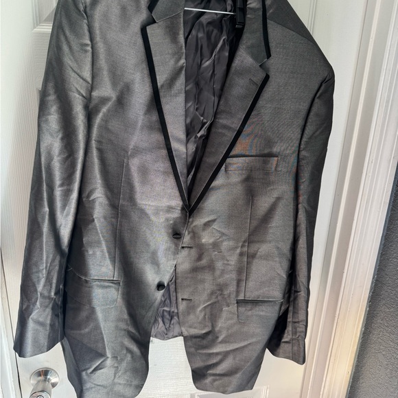 Men's Gray Suit with Black Trim - Picture 3 of 5